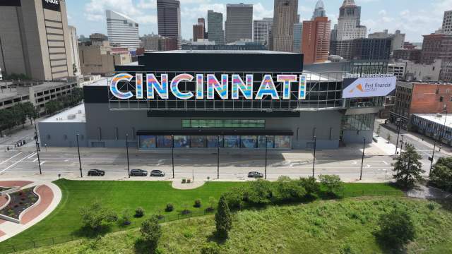 Cincinnati Icon with Marquee