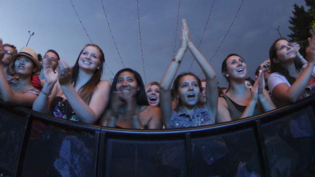 Pinewood Bowl Theater audience members