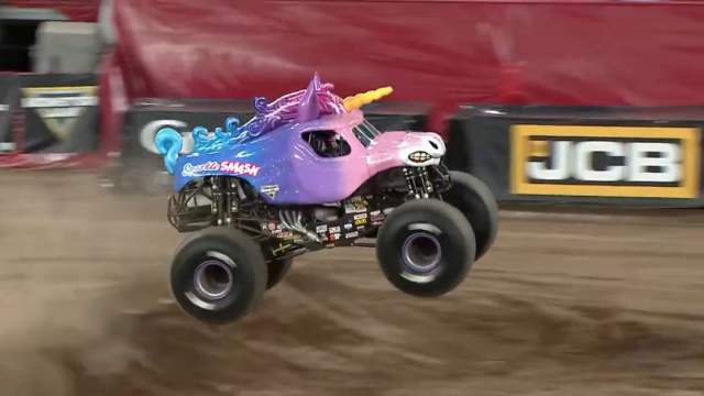 Mosnter Jam truck Sparkle Smash