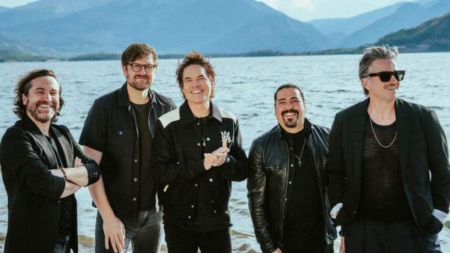Train - Drops of Jupiter: 25 Years in the Atmosphere