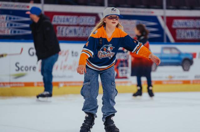 Arena Ice Skating 2