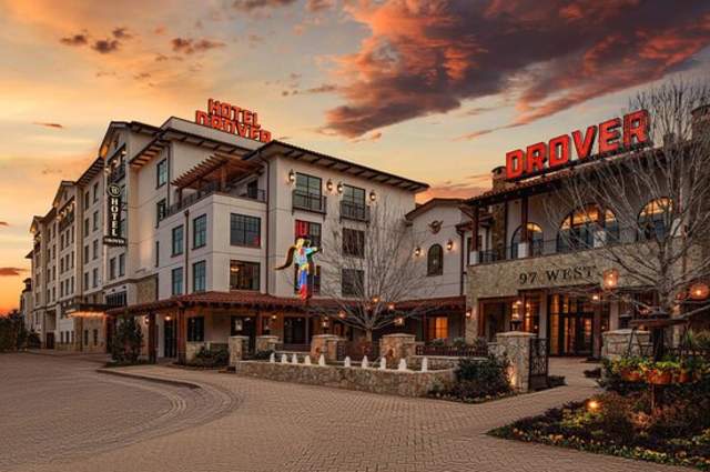 Hotel Drover