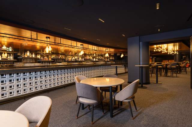 Bar 2