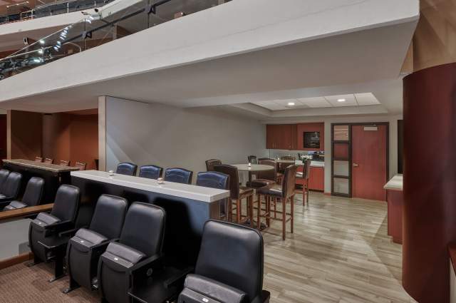Luxury Suites