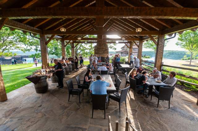 Lodge Buffet