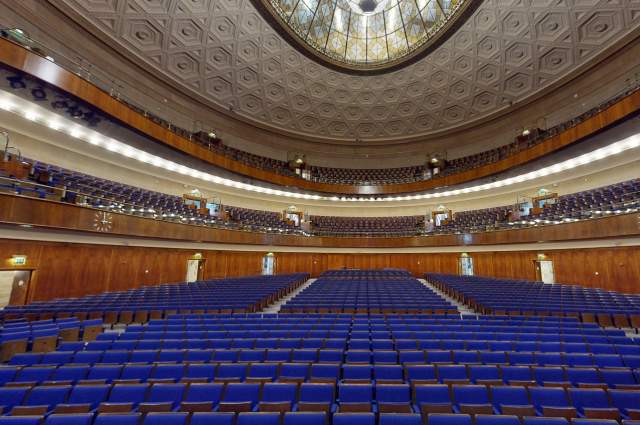 Oval Hall 2