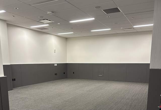 Room 02 (825 sq. ft) - Concourse Level