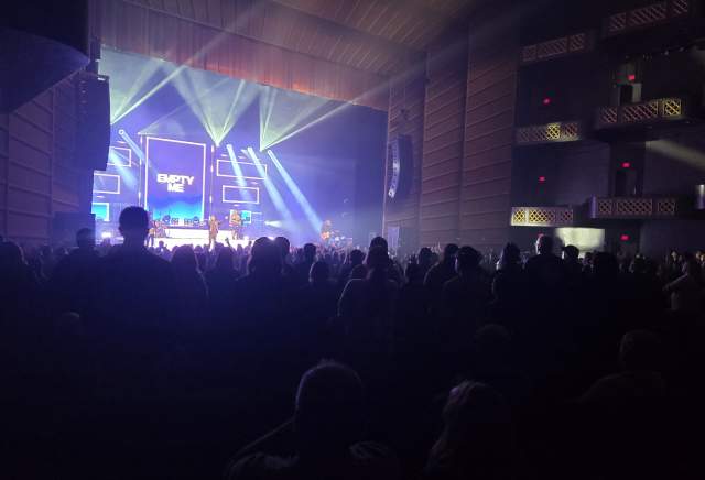 Photo of concert in Theater