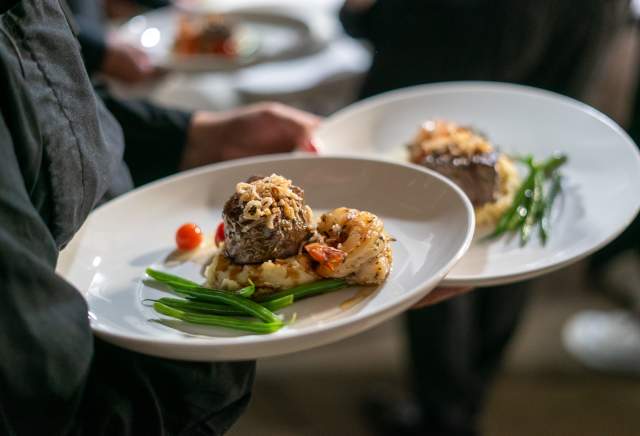 BMO Center Entree Plate Bergstrom