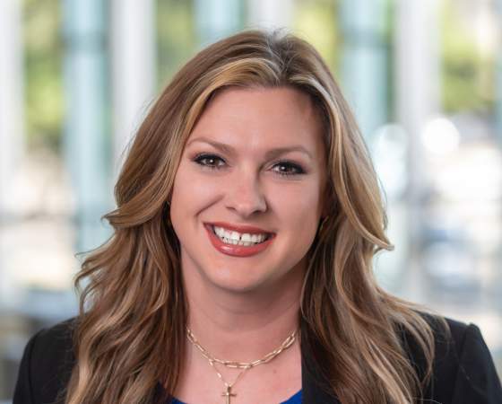 Headshot - Meagan Thurston