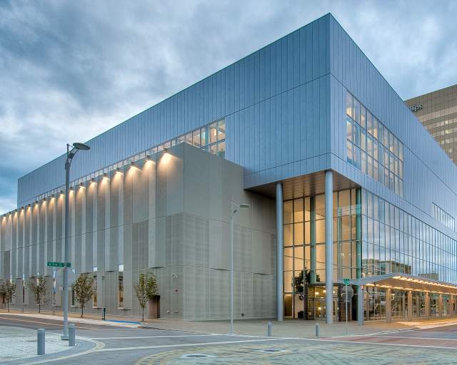 Dena'ina Exterior