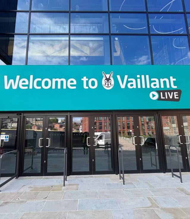 Vaillant Live front 1