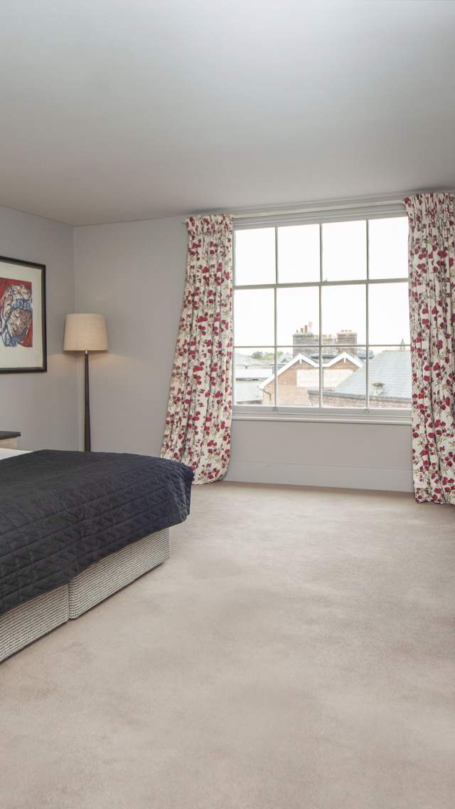Double bedroom at The Grosvenor Arms, Shaftesbury in Dorset