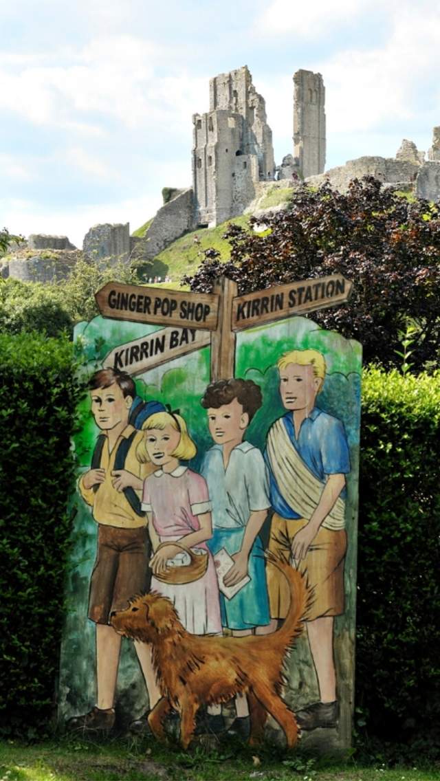 Painting of the Famous Five at Corfe Castle Railway Station