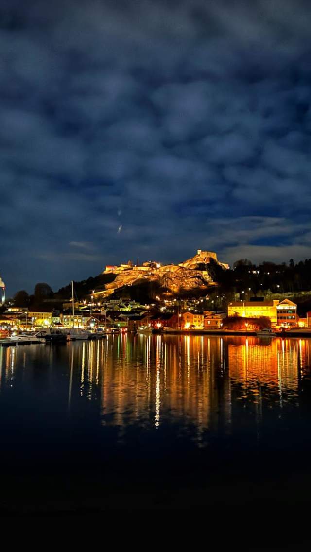 Kveldsbilde fra Halden havn