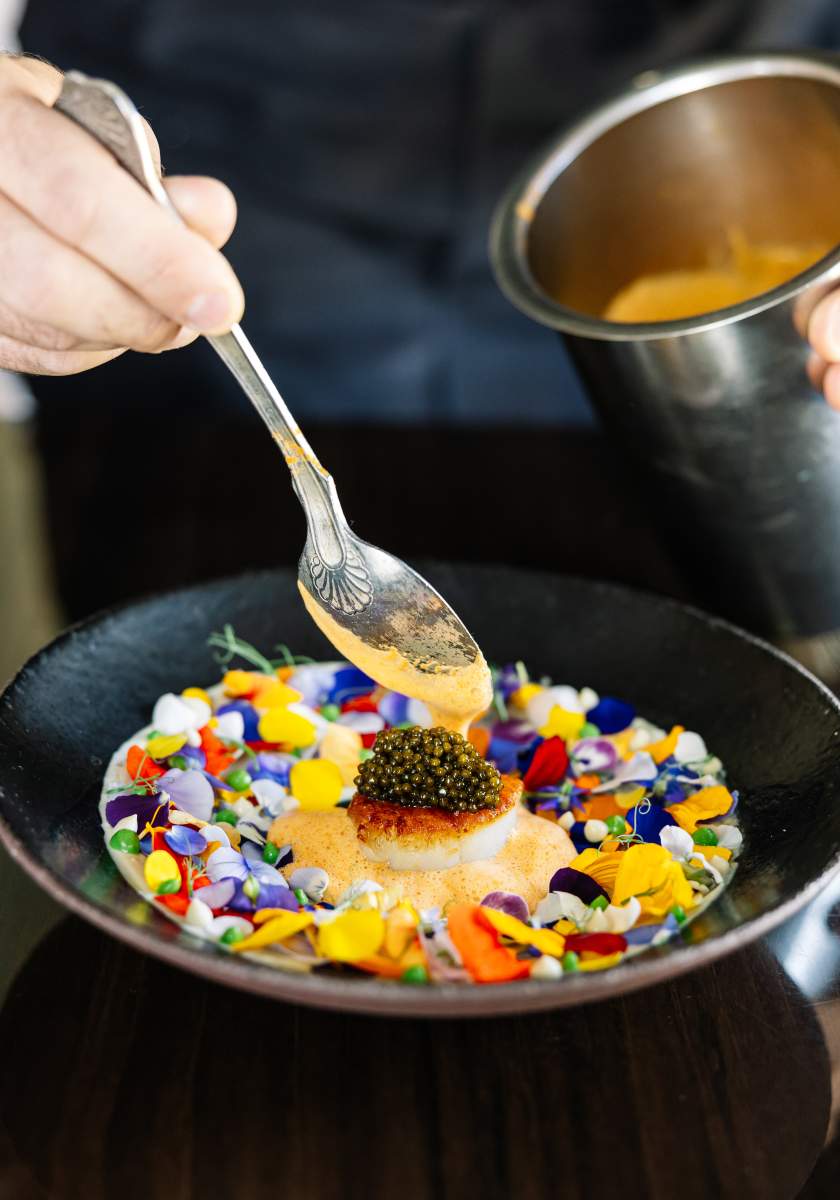 William & Merry Fall Dining