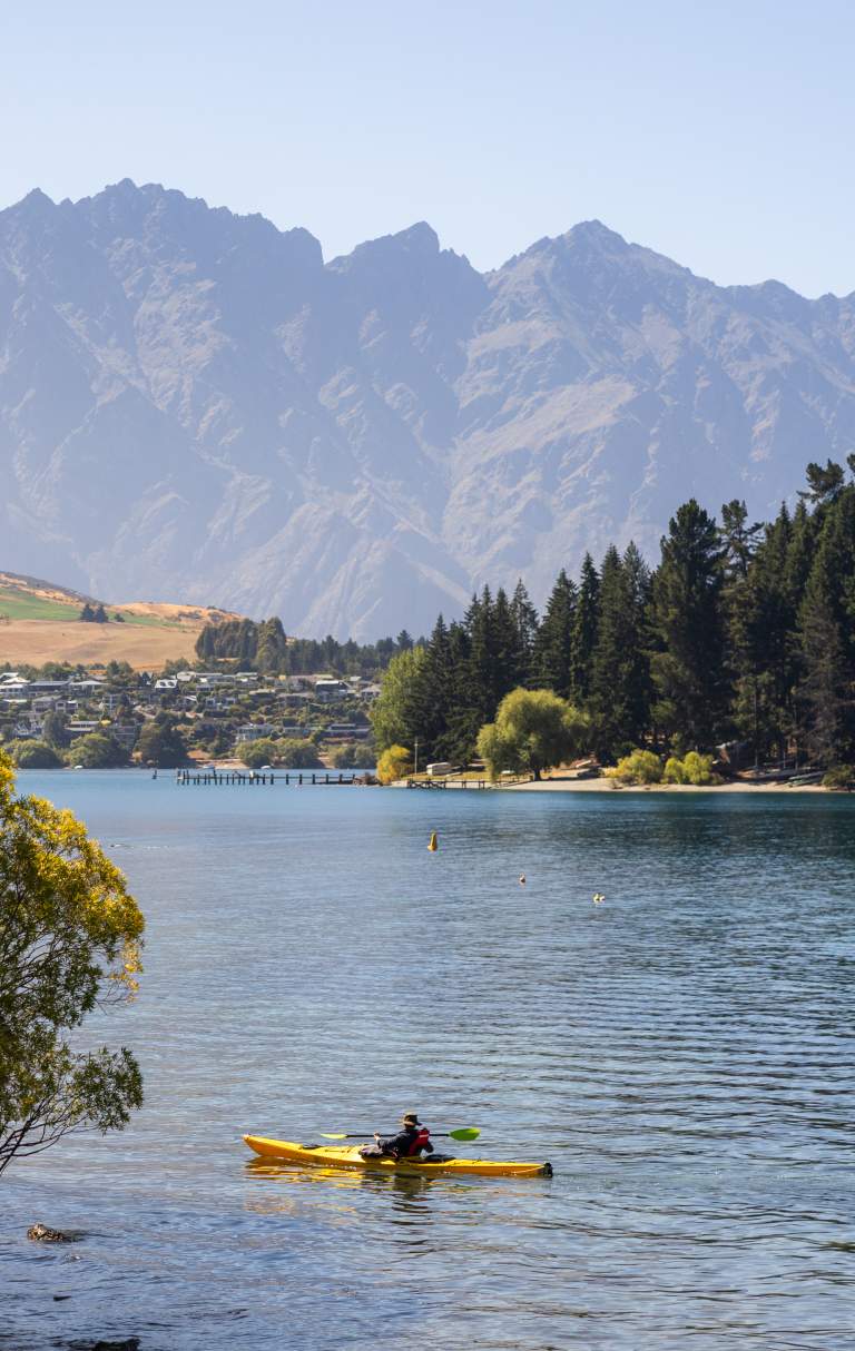 Queenstown Scenic from the Lakefront