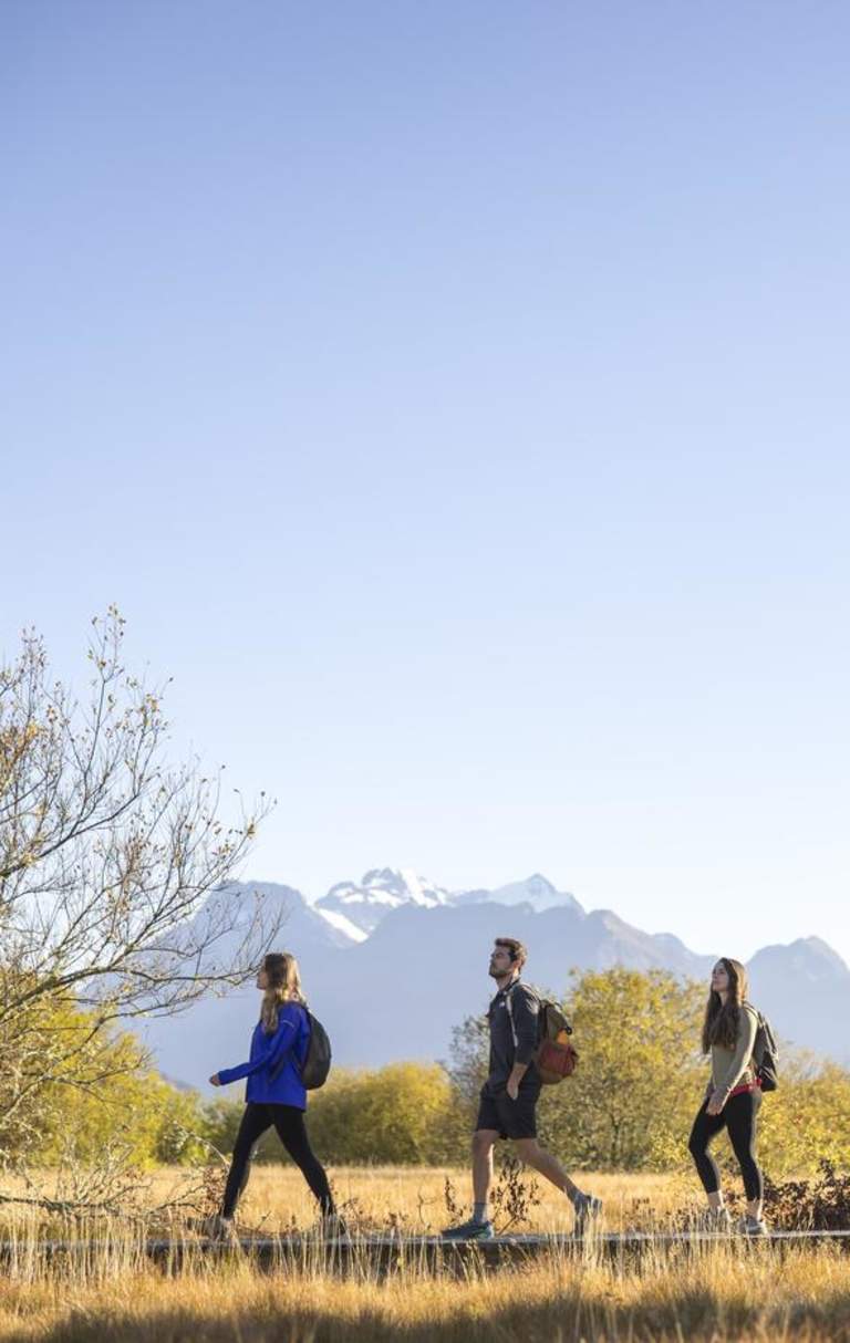 People walking the Glenorchy Lagoon Walkway