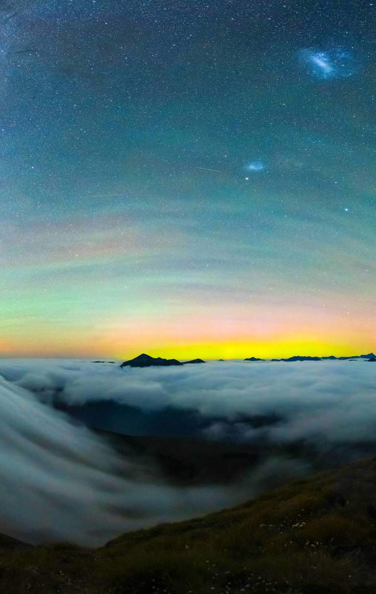 An image of the southern lights night sky