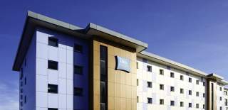 Photograph showing the outside of the Ibis Budget hotel in Portsmouth near Fratton Park
