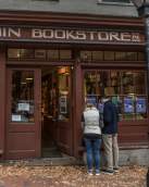 Shockoe Slip Fountain Bookstore
