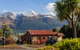 Frank's Corner Artisan Gift Store Glenorchy