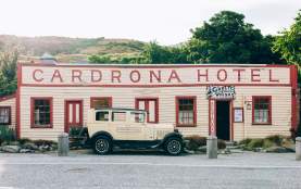 Après Ski at Cardrona Hotel in the Cardrona Valley