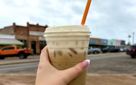 iced coffee in downtown Rockport