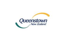 Destination Queenstown logo 2001