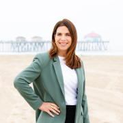 Michelle Devine headshot