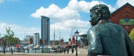 Statue of Dylan Thomas in Swansea Marina
