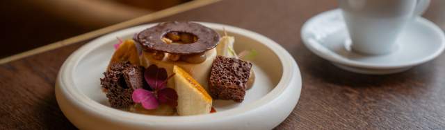 Peanut butter parfait dessert at No. 4 Clifton Village in Bristol - credit Evoke Pictures