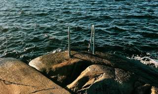 Badestige på et svaberg i Sarpsborg. Foto.