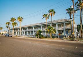 Tarpon Inn