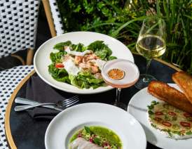 Outdoor Dining and Cocktails at The Chloe