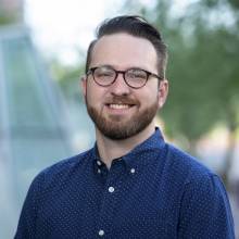 Headshot for Visit Phoenix's Steven Totten.
