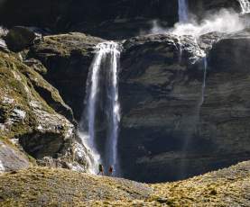 Hiking Earnslaw Burn in Summer