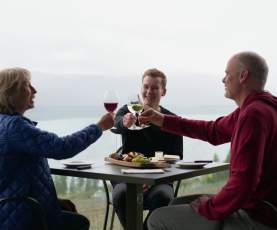 Maxwell Brayer at Arrowleaf Cellars