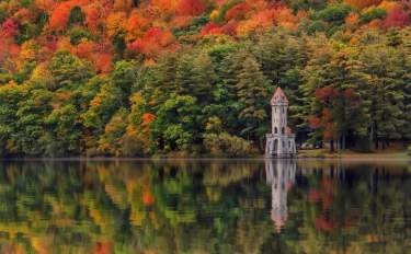 Kingfisher Tower at 150: The Little Castle That Changed a Lake