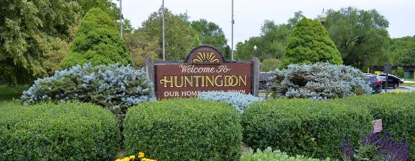 Welcome to Huntingdon sign