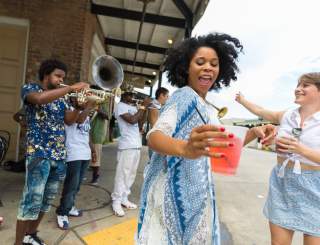 Dancing to Street Musicians