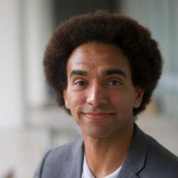 Joseph Coehlo Headshot