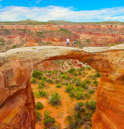 People on Rattlesnake Canyon Arches