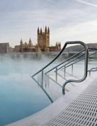 Rooftop pool with Bath skyline view