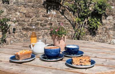 Cowdray Farm Shop Café