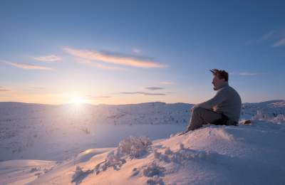 Pause på vinterfjellet med solnedgang, Setesdal