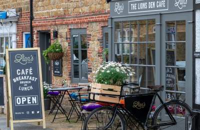 Lion's Den Café, Midhurst