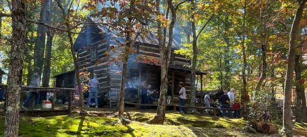 Hart Square - Festival, Cabins, Fall, Leaves