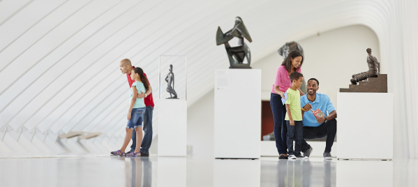 Familes looking around the Milwaukee Art Museum