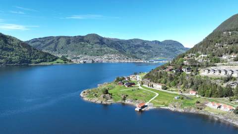 Kjørnes Camping & Fjordhytter